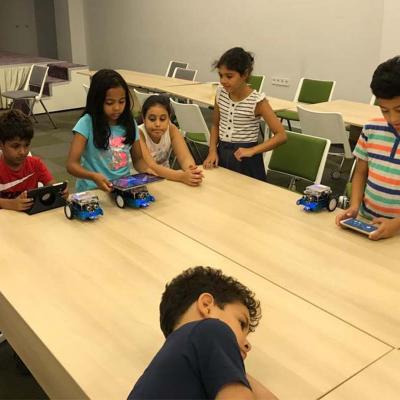8 Robotics For Kids 1300x800