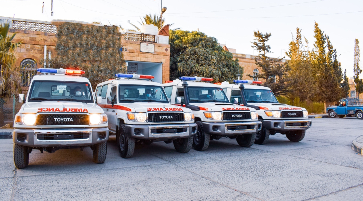 TKF purchases 4 ambulances to rescue the wounded in Taiz