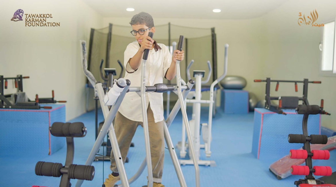 Tawakkol Karman Foundation builds gym for autistic patients in Hadramout